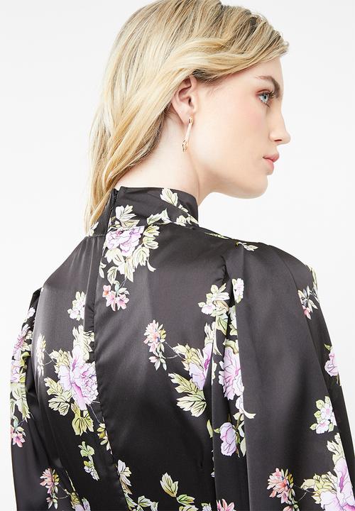 Superbalist - Drape sleeve dress - black