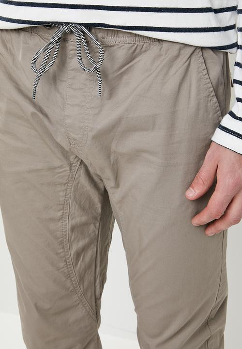 STYLE REPUBLIC - Kroos cuffed chino - brown