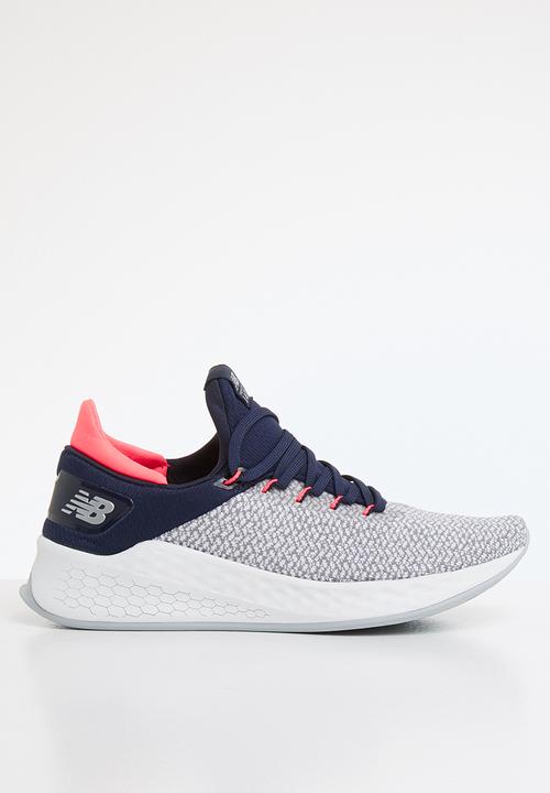 New Balance  - WLAZRSG2 - Future sport - grey