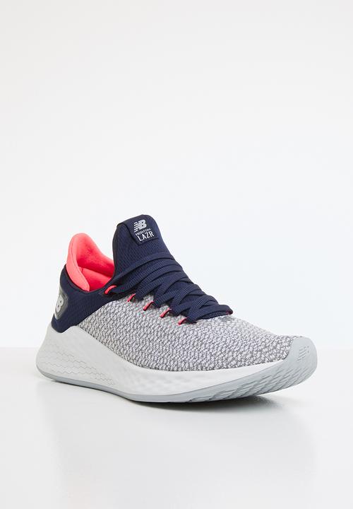 New Balance  - WLAZRSG2 - Future sport - grey