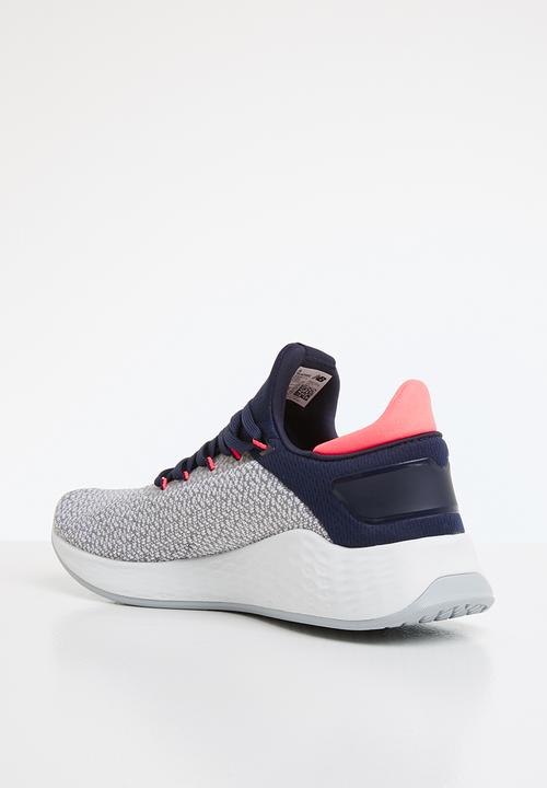 New Balance  - WLAZRSG2 - Future sport - grey
