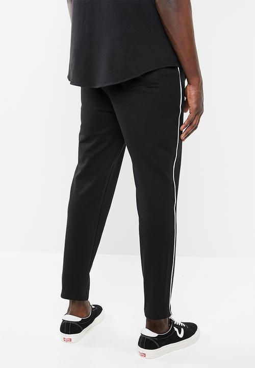 Superbalist - Tapered pintuck,piping cropped sweatpants - black
