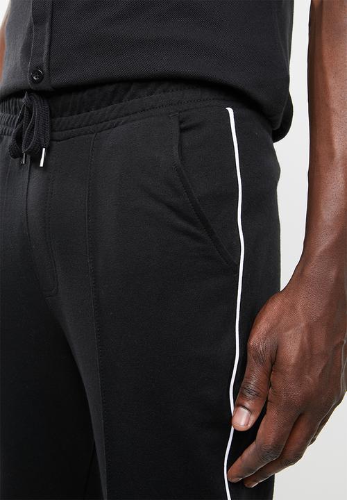 Superbalist - Tapered pintuck,piping cropped sweatpants - black