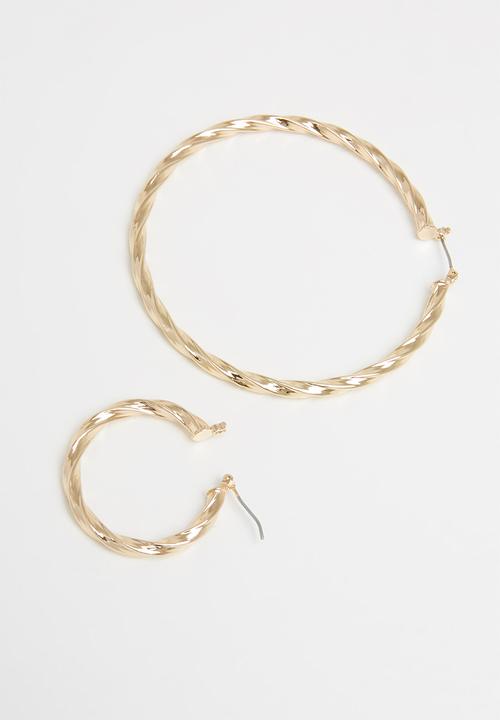 Superbalist - Helena mismatched earrings - gold