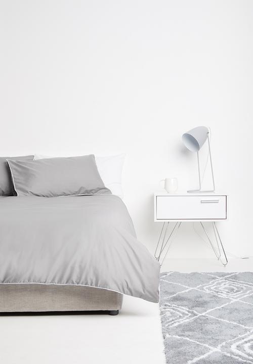 Sixth Floor - Piped polycotton duvet set - grey & white