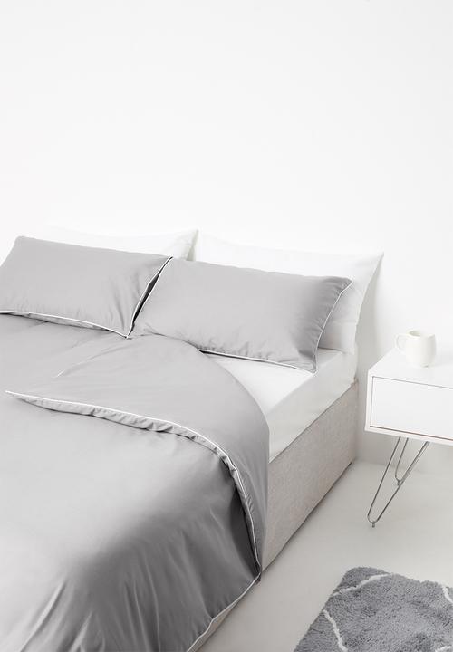 Sixth Floor - Piped polycotton duvet set - grey & white