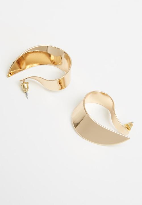 Superbalist - Blair curved earrings - gold
