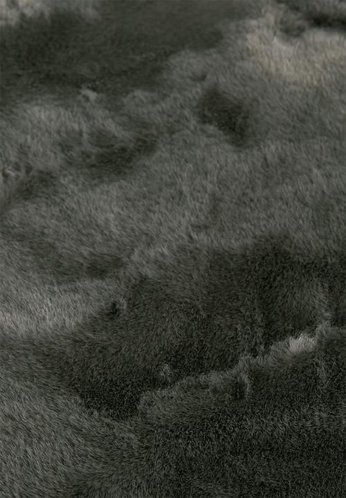 Fotakis - Eli faux fur rug - charcoal