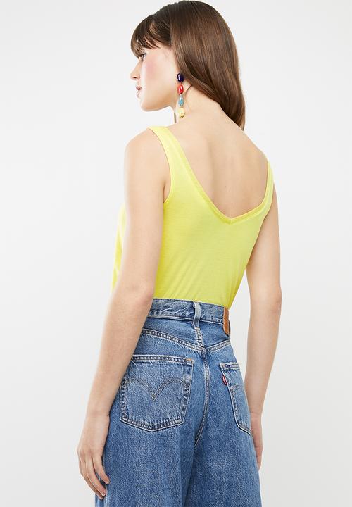 c(inch) - V-neck tank - yellow