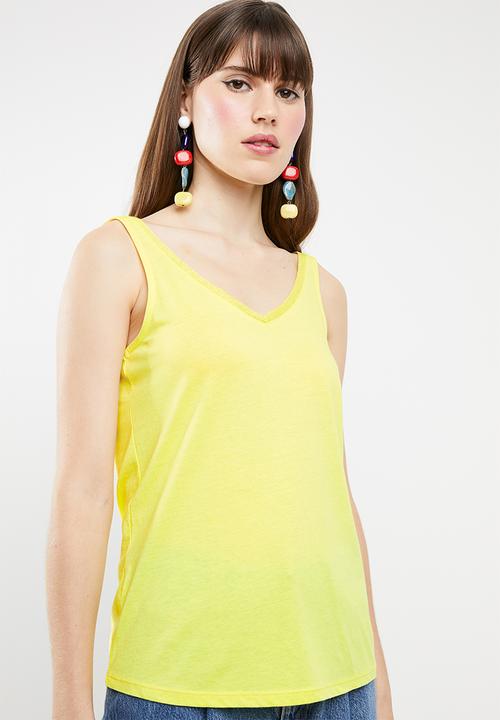 c(inch) - V-neck tank - yellow