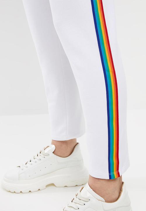 c(inch) - Rainbow stripe pants - white