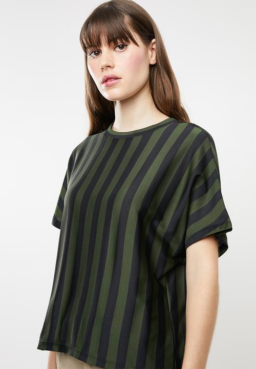 Jacqueline de Yong - Minna short sleeve top - black & green 