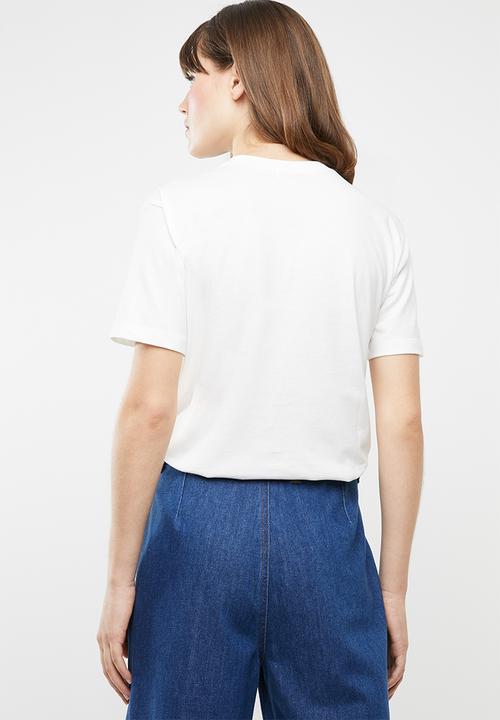Jacqueline de Yong - Bugs short sleeve embellished top - white 