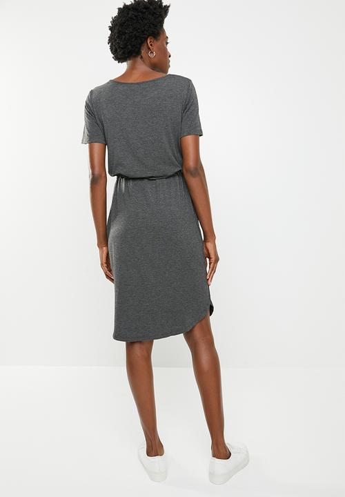 edit - 3/4 Sleeve draw-cord dress - charcoal