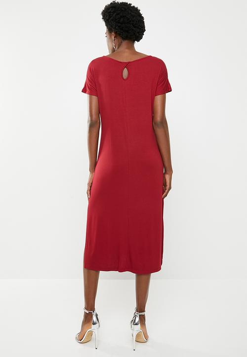 edit - Short sleeve keyhole detail dress - red