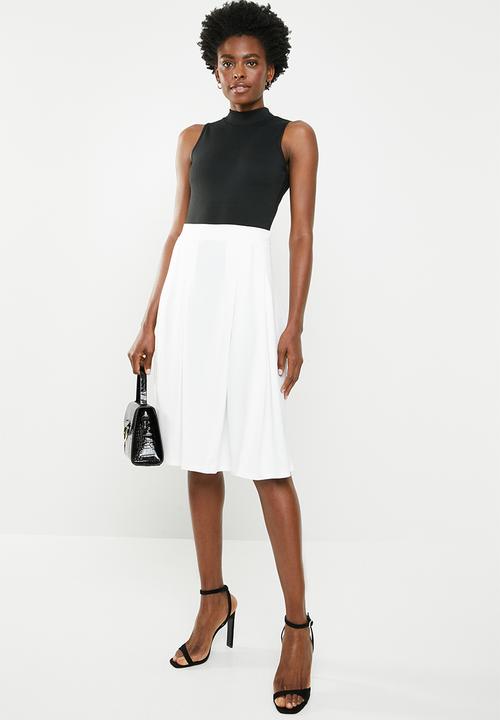 edit - Midi skirt with knife pleats - white 