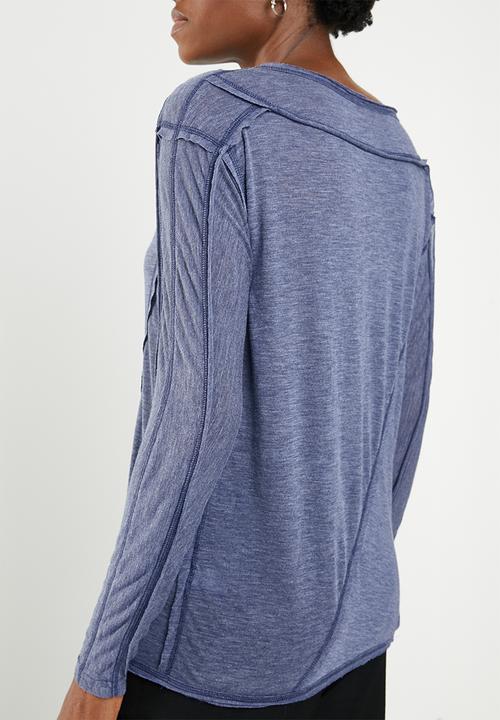 edit - Weekend light weight lounge top - blue
