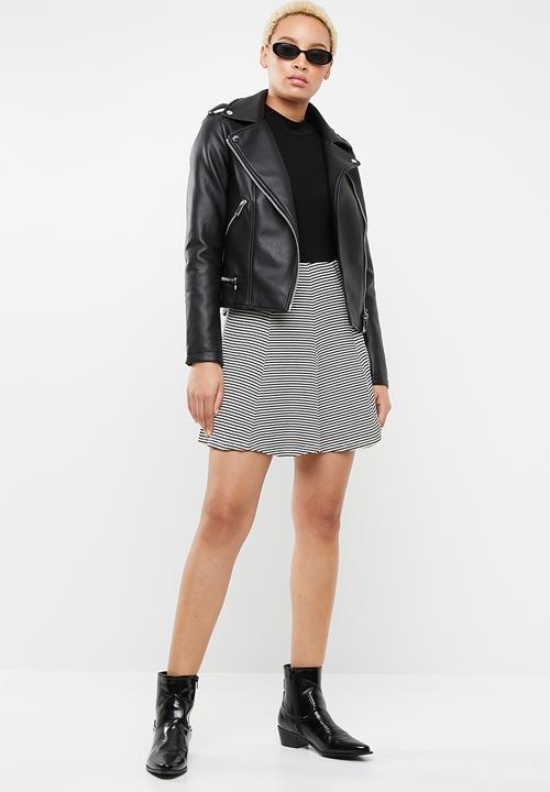 c(inch) - Fit and flare mini skirt - white & black