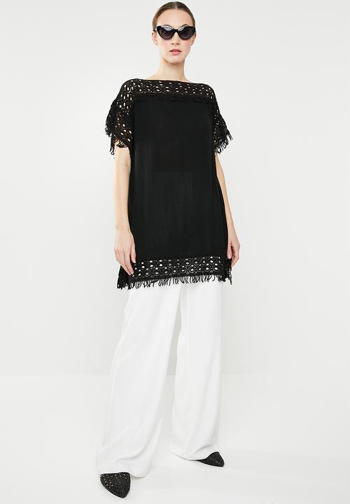 Revenge - Batwing lace tunic - black