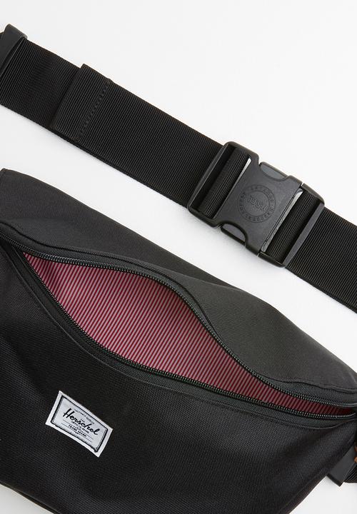 HERSCHEL - Sixteen hip pack - black
