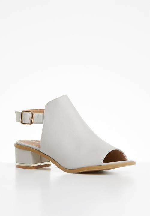Jada - Slingback heel - pale grey
