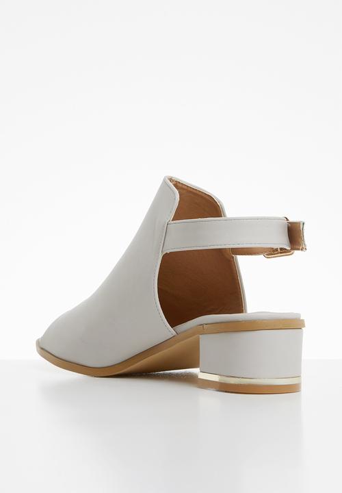 Jada - Slingback heel - pale grey