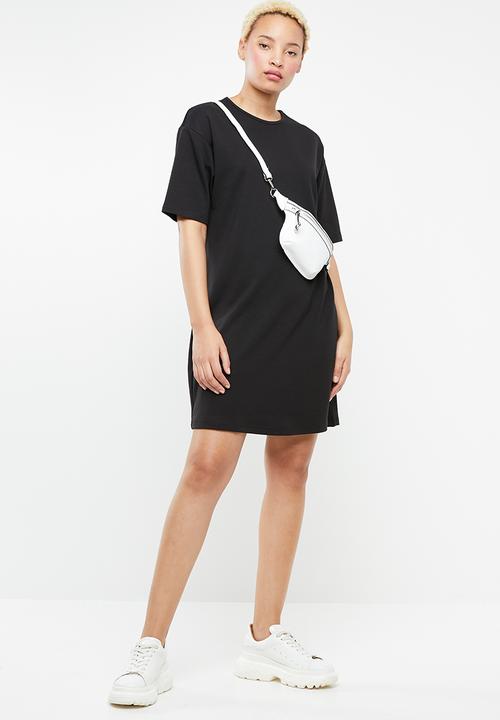 c(inch) - T-shirt dress - black