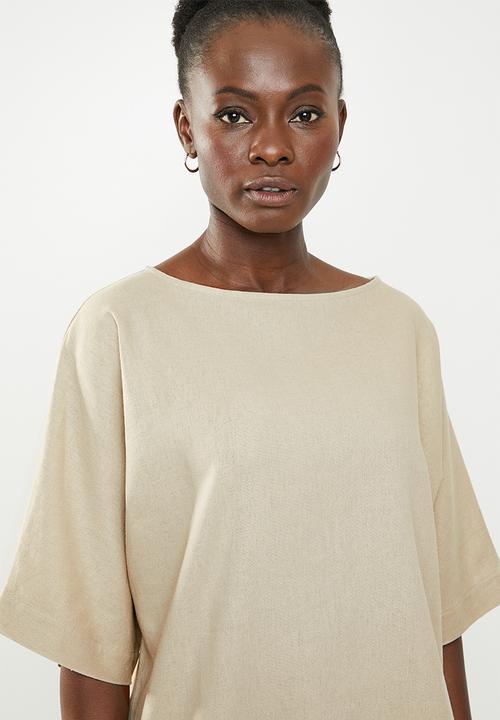 edit - Easy wearing linen blend top - neutral
