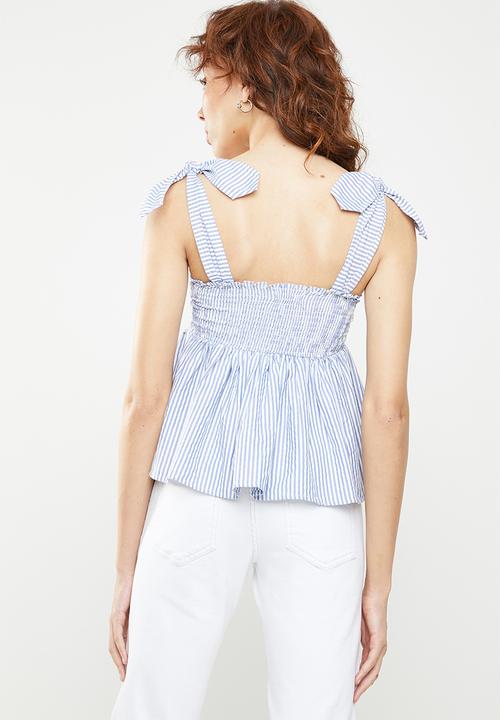 c(inch) - Embroidered detail top - blue & white