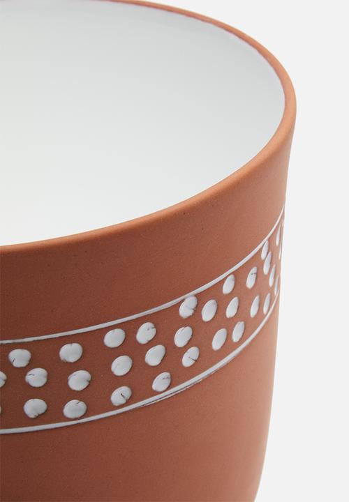 Urchin Art - Poppy outdoor planter - terracotta