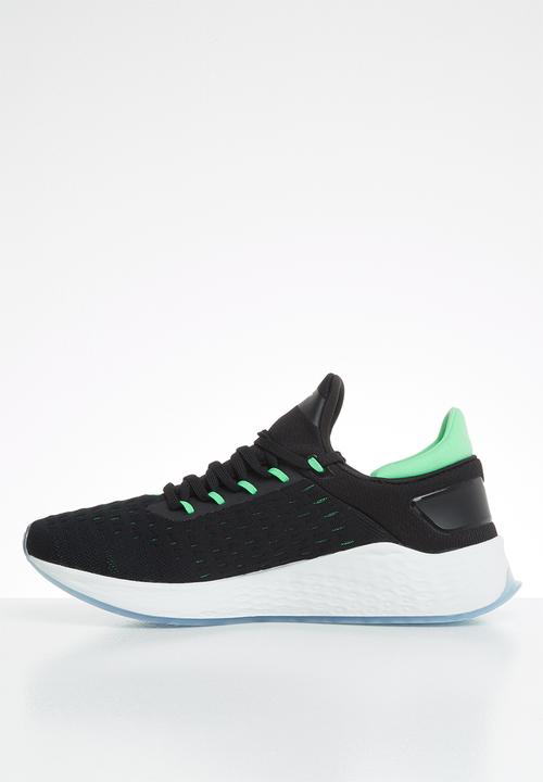 New Balance  - Lazr - black 