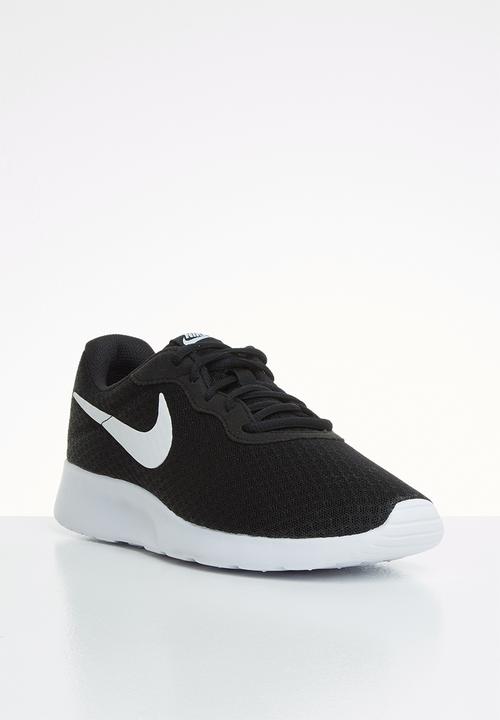 Nike - Nike tanjun sneakers - black & white
