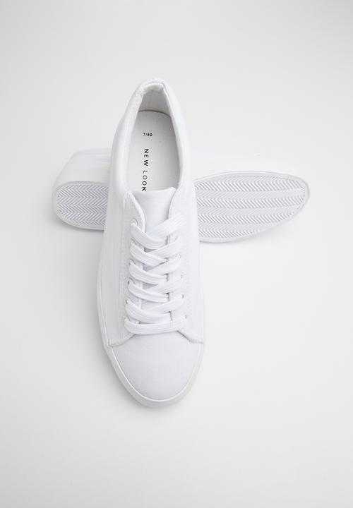 New Look - Lace up flatform sneakers - white