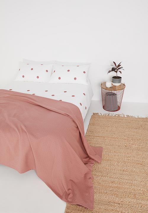 Hertex Haus - Fleur bed quilt - blossom