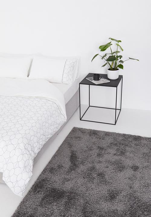 Sheraton Textiles - Cole embroidered duvet cover set - white & grey