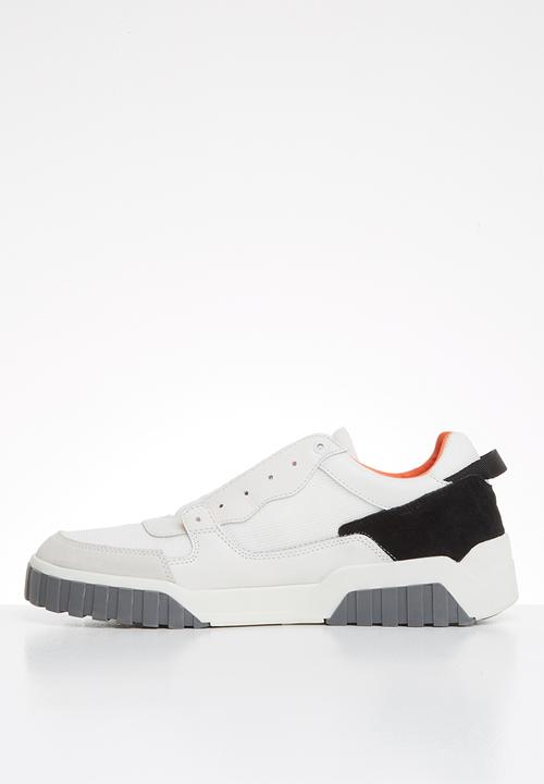 Diesel  - S-le rua on  - star white