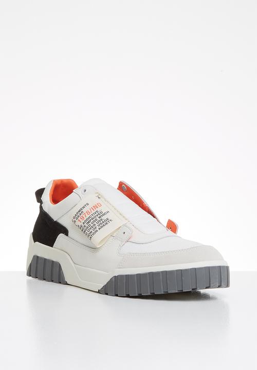 Diesel  - S-le rua on  - star white