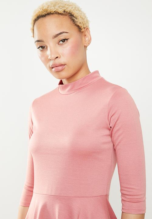 c(inch) - Fit and flare turtleneck dress - pink