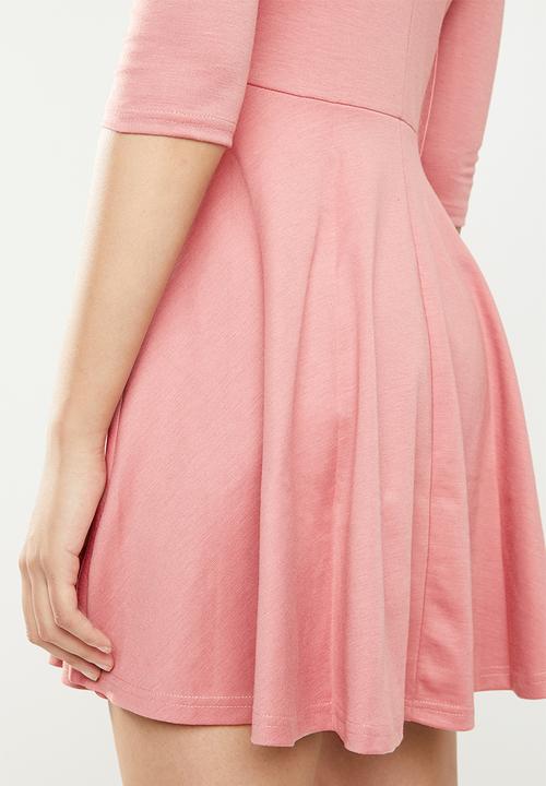 c(inch) - Fit and flare turtleneck dress - pink
