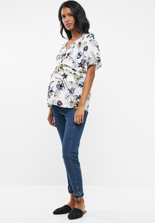 edit Maternity - Knot front blouse - white