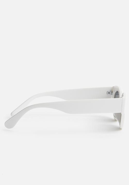 Superbalist - Feral sunglasses - white