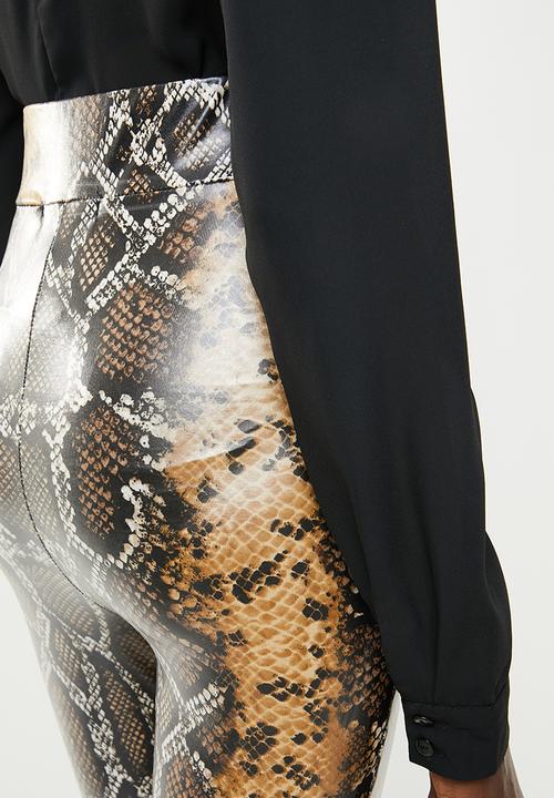 Missguided - Snake print wet look legging - grey