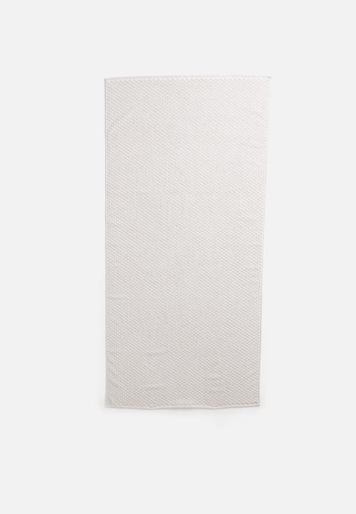 Linen House - Jordan spot bath sheet - stone