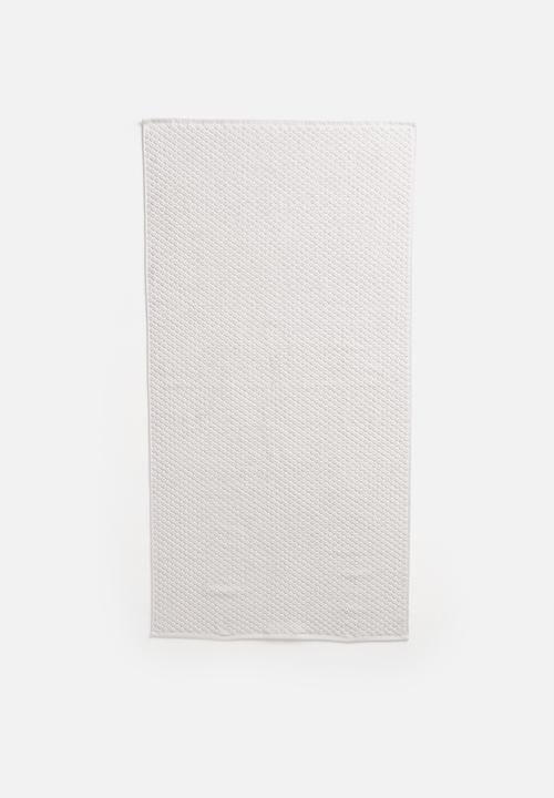 Linen House - Jordan spot bath towel - stone