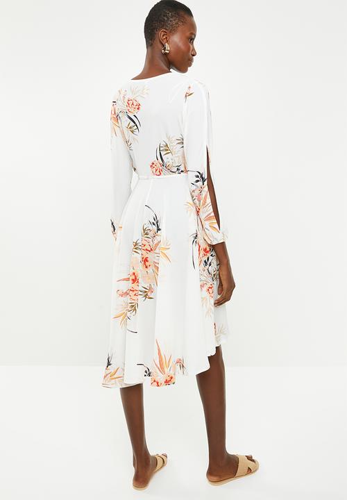 Revenge - Floral wrap dress - white