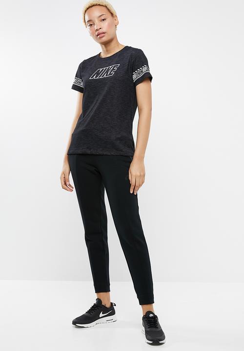 Nike - Nike dry T-shirt - black & white 