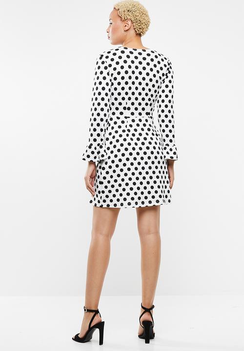 c(inch) - Frilled wrap dress - black & white
