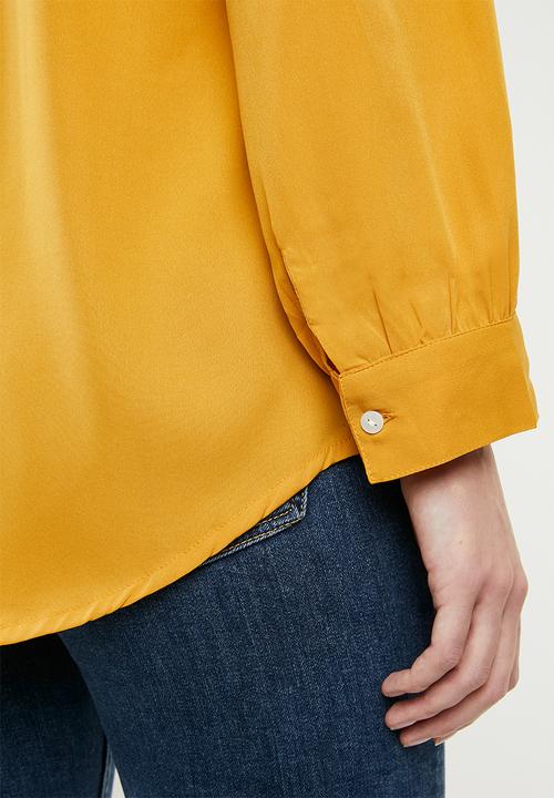 edit - High neckline blouse - yellow