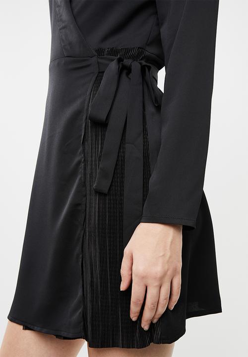 Missguided - Tie side plisse blazer dress - black