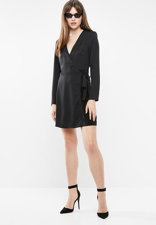 Missguided - Tie side plisse blazer dress - black